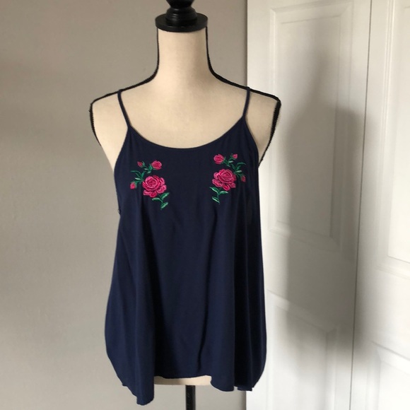 ❤️3X20 NO BOUNDARIES Navy Blue Flower Embroidered Tank Top | 2XL Junior - Picture 2 of 12
